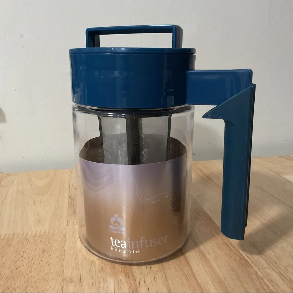 Teavana Iced & Hot Tea Infusion Flavored Water Pitcher 24 oz Blue Handle and Lid